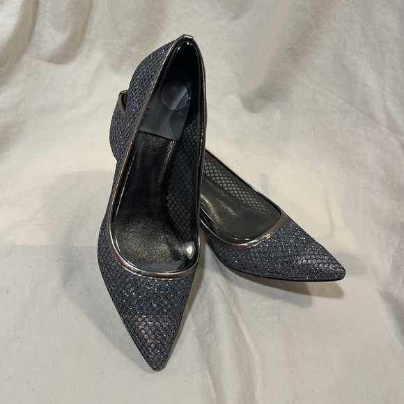 Adrianna Papell Women's Lois Gunmetal Honeycomb Silver Dress PumpNew in Box - Picture 9 of 10